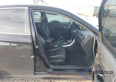 2016 Honda Accord Sport z USA, uszkodzony, nr VIN 1HGCR2F57GA052541